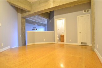 Real Silk Lofts in Indianapolis, IN - Building Photo - Building Photo