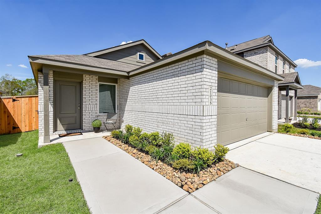 21035 Santopadre St in New Caney, TX - Building Photo