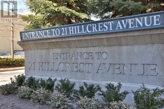 property at 21 Hillcrest Ave