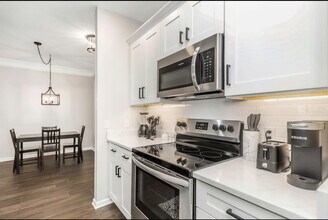 4207 S Dale Mabry Hwy, Unit 8201 in Tampa, FL - Building Photo - Building Photo