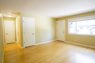 7558 N Ida Ave in Portland, OR - Building Photo