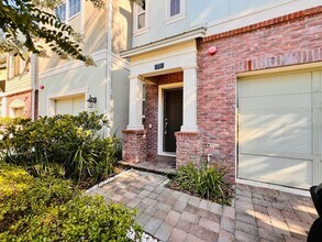 72 Zamora Pl in Oviedo, FL - Building Photo - Building Photo