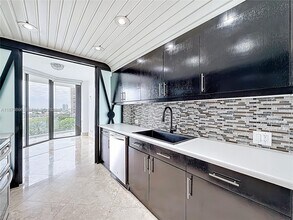 2800 Island Blvd in Aventura, FL - Building Photo - Building Photo