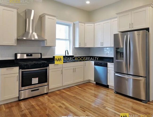 163 Ferry St, Unit 2a in Malden, MA - Building Photo - Building Photo
