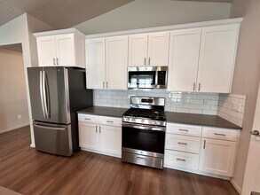 506 N Arc Ct in Spokane Valley, WA - Building Photo - Building Photo