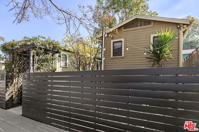 property at 1714 Echo Park Ave