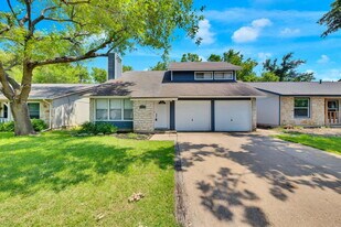 9731 Meadowheath Dr in Austin, TX - Building Photo