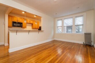 136 Highland Ave in Somerville, MA - Building Photo - Building Photo