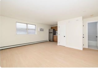 921 Tyson Ave in Philadelphia, PA - Building Photo - Building Photo