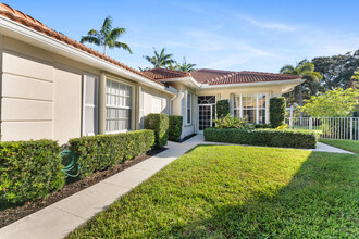 425 Kelsey Park Dr in Palm Beach Gardens, FL - Building Photo - Building Photo