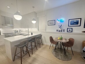 360 Meridian St, Unit 1 in Boston, MA - Building Photo - Building Photo