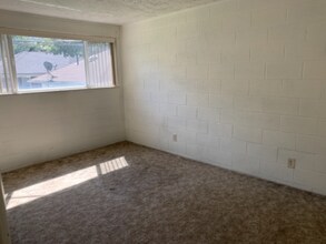 214 N 600 E in Provo, UT - Foto de edificio - Building Photo