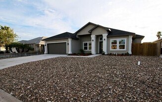 15238 Barataria Dr in Corpus Christi, TX - Building Photo