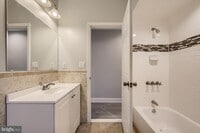 2502 W Baltimore St photo'