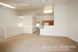 211 La Valle Strada in Pocatello, ID - Foto de edificio - Building Photo