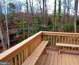 7724 Harwood Pl in West Springfield, VA - Building Photo - Building Photo