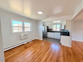 65 King St in Wallington, NJ - Building Photo - Building Photo