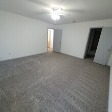 200 Alpine Dr in Desoto, TX - Building Photo - Building Photo