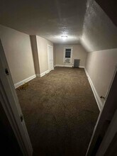 390 3rd St in Pitcairn, PA - Foto de edificio - Building Photo