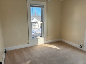 1001 Main St in Eau Claire, WI - Foto de edificio - Building Photo