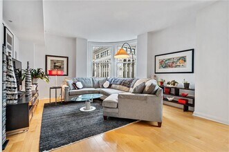 306 Fourth Ave in Pittsburgh, PA - Building Photo - Building Photo