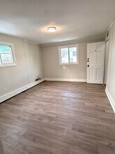 39 Mead St in Manchester, NH - Building Photo - Building Photo