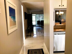 4570 Lucerne Lakes Blvd E in Greenacres, FL - Building Photo - Building Photo