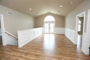 The Grand in Grand Blanc, MI - Building Photo