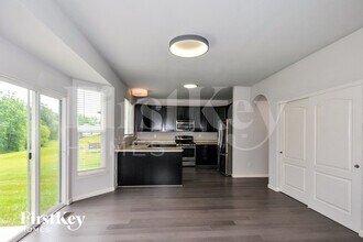 246 Lonepine Dr in Wentzville, MO - Building Photo - Building Photo