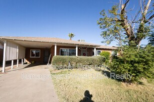 4250 W Keim Dr in Phoenix, AZ - Building Photo