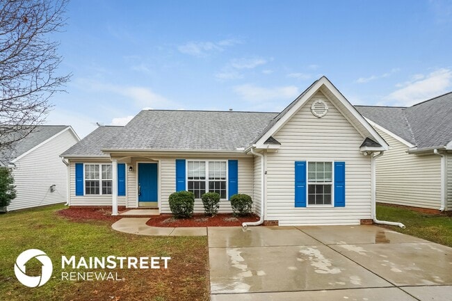3915 Bluestem Dr