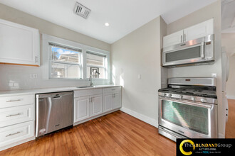 301 Alewife Brook Pky, Unit 2 in Somerville, MA - Building Photo - Building Photo