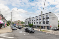 8315 Parsons Blvd in Jamaica, NY - Foto de edificio - Building Photo