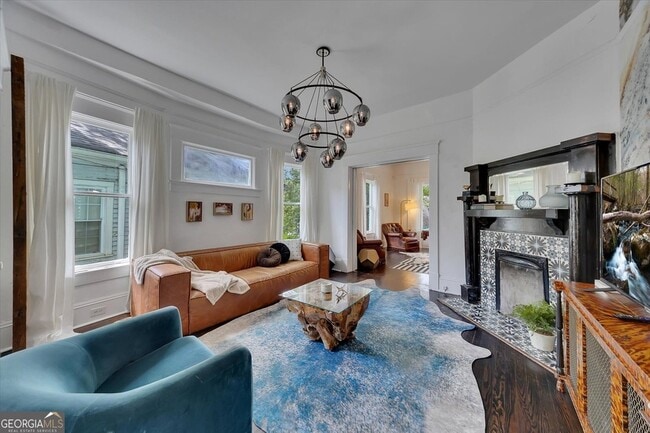 property at 937 Austin Ave NE