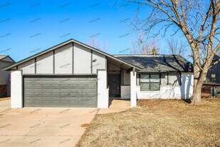 407 W 35th Pl in Sand Springs, OK - Building Photo
