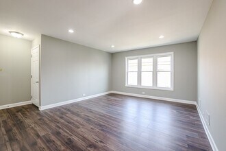 746 Walnut St in Waukegan, IL - Building Photo - Building Photo