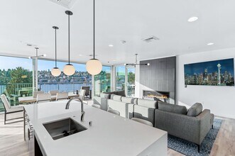 Flow Eastlake Apartments in Seattle, WA - Building Photo - Building Photo