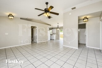 911 Sally Ave N in Lehigh Acres, FL - Building Photo - Building Photo