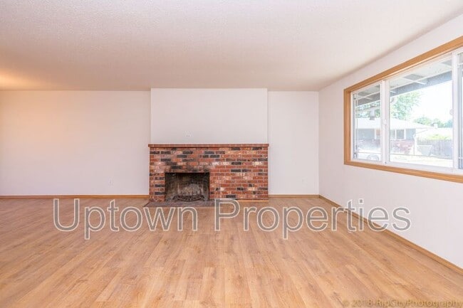property at 4035 SE King Rd