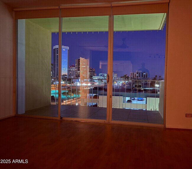 207 W Clarendon Ave in Phoenix, AZ - Building Photo - Building Photo