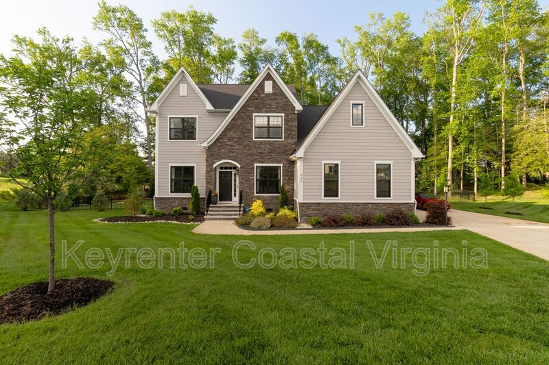 240 Royal Birkdale in Smithfield, VA - Building Photo