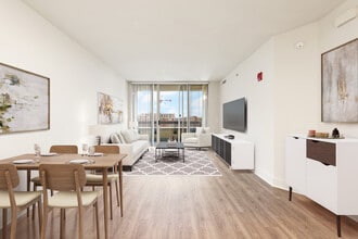 Cortland Bennett Park in Arlington, VA - Building Photo - Building Photo