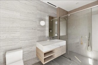 517 W 29th St in New York, NY - Building Photo - Building Photo