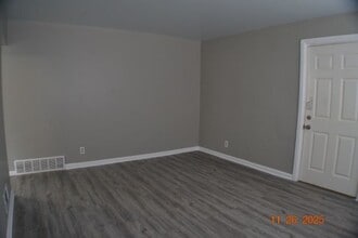 10311 S Calhoun Ave in Chicago, IL - Building Photo - Building Photo