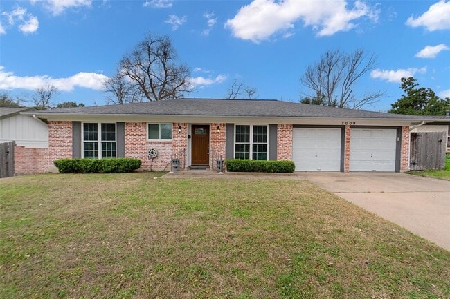property at 2009 Northridge Dr