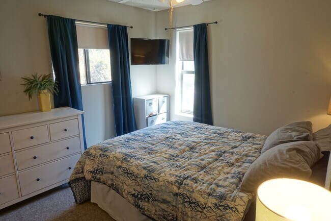 538 Strachan Dr, Unit 102 in Fort Collins, CO - Foto de edificio - Building Photo