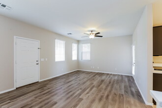 3815 S 52nd Ln in Phoenix, AZ - Building Photo - Building Photo
