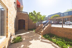 1765-A S Hayes St in Arlington, VA - Building Photo