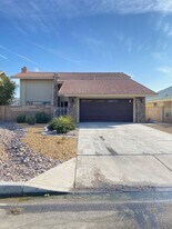 13765 White Sail Dr in Victorville, CA - Building Photo