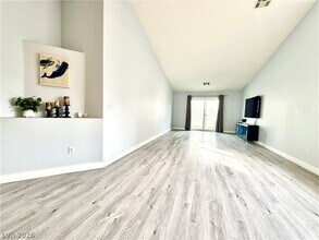 3340 Strawberry Roan Rd in North Las Vegas, NV - Building Photo - Building Photo